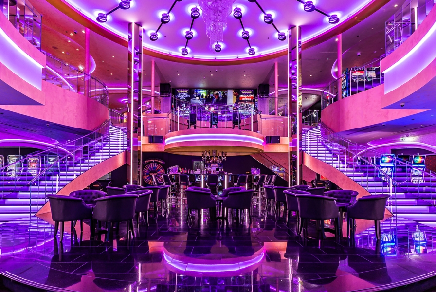 CASINO 3.jpg